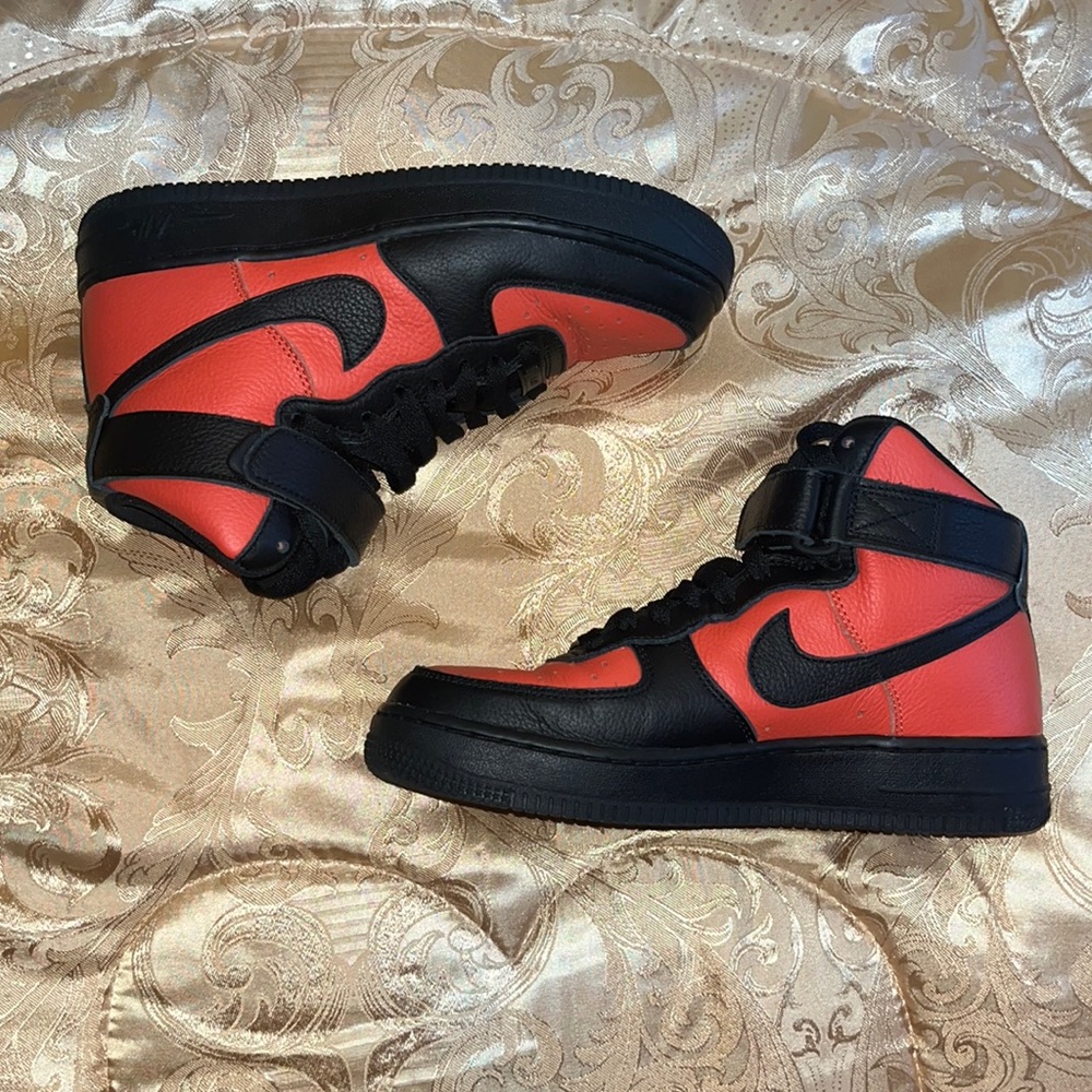 Worn Once: Like New. Orange & Black Nike Air Force Mid Size 7 Women